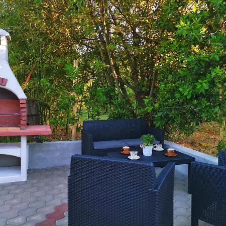 Holiday House Nela ラビン エクステリア 写真